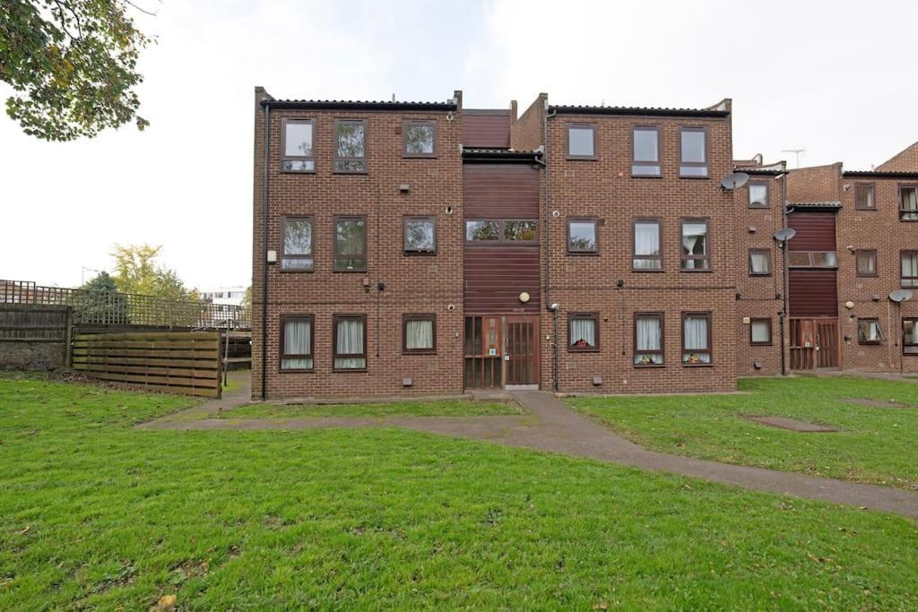 Appartement Idyllic Stylish With Fast Speed Broadband & Free Parking Londres